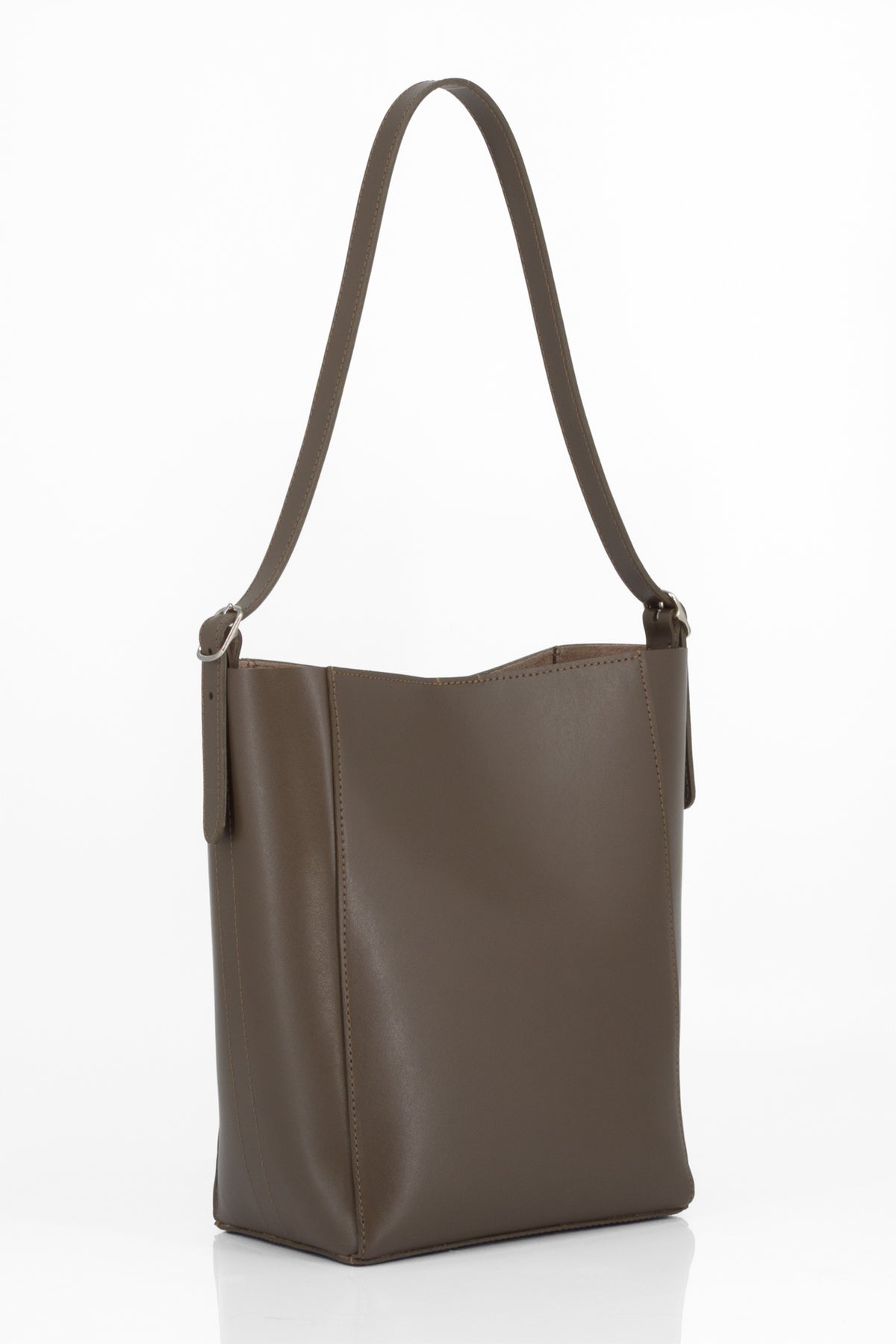 Tote Nutmeg